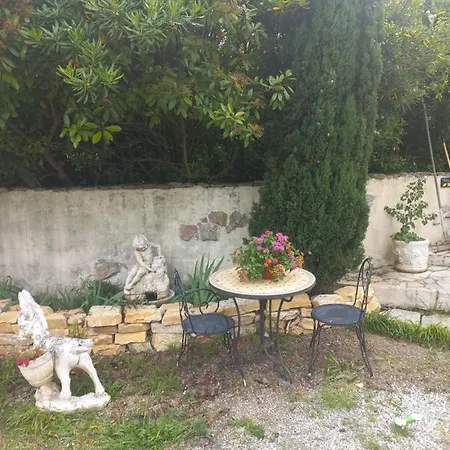 Le Clos Des Lauriers Apartamento *