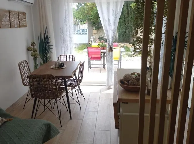 Le Clos Des Lauriers * Carcassonne